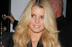 Jessica Simpson llama a Tony futuro padre de su baby