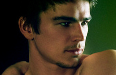 Josh Hartnett demando a tabloide por noticia de video sexual