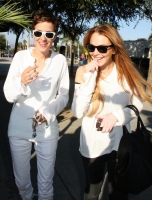 lindsay lohan and her girlfriend samantha ronson in los angeles 02.thumbnail