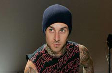 Travis Barker sale del Hospital