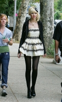 gossip girl taylor momsen 01.thumbnail