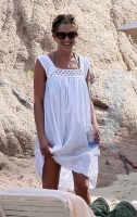 jenn aniston white dress mex 04.thumbnail