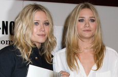 Las Olsen no tan simpaticas firmando su libro – Links!