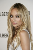 nicole richie alberta ferretti store opening 12133 122 5572lo.thumbnail