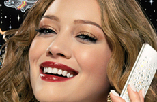 Hilary Duff en el nuevo comercial de Disney Mobile Japan