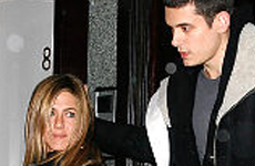 John Mayer odia a los perritos de Jennifer Aniston