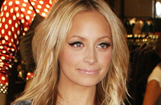 Nicole Richie niega que este trabajando en nuevo disco