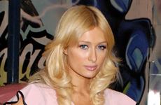 Roban la casa de Paris Hilton y se llevan 2 millones en joyas