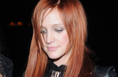 Ashlee Simpson vuelve al rojo y Pete a sus estupideces