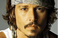 Johnny Depp se casa en Abril – Lo vieron comprando un anillo