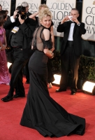 renee zellweger arrives at the 66th annual golden globe awards 02 122 1168lo.thumbnail