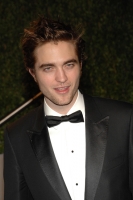 robert pattinson vf party 575lo.thumbnail