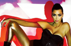 Hello Photoshop! Kim Kardashian en Complex Magazine