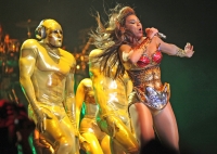 Beyonce en su tercer concierto de la Gira 'I am... Sasha Fierce'