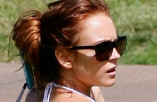 Lindsay Lohan en bikini en Hawaii no luce tan mal?
