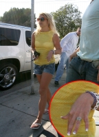 fp 3200332 spears britney2 fp6 062609.thumbnail