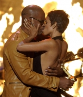 halle berry spike tv guys choice awards show 03 122 515lo.thumbnail