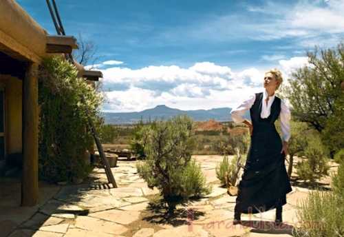 Charlize Theron revela demasiado - Vogue magazine [Sept 2009]