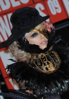 90913A2 LADY GAGA B GR 08.thumbnail