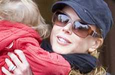Awwww… Nicole Kidman lleva a Sunday Rose a caminar