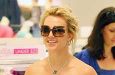 Britney Spears comprando en tiendas de descuento en Australia