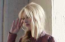 Christina Aguilera muestra lo suyo en el set