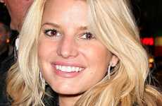 Jessica Simpson apoya a Ashlee en Broadway