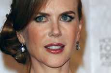 Nicole Kidman olvida el bra en los Golden Globes 2010