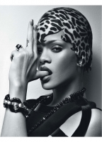 rihanna W 01 v.thumbnail