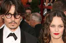 Johnny Depp huele mal… OMG!  – Gossip Gossip!