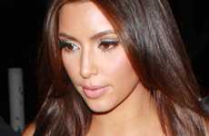 Kim Kardashian molesta con Playboy por fotos de ella desnuda