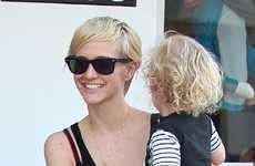 Ashlee Simpson y su nuevo look! | Ashlee’s new haircut! CUTE!|