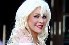 Christina Aguilera en el Hollywood Walk of Fame, y en la boda de Nicole Richie?