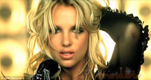 britney video 604 634x338