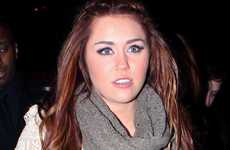 Miley Cyrus va demandar por muñeca inflable?