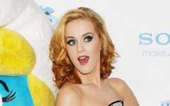 Katy Perry en la Premiere de Smurf (Los Pitufos)