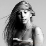 Lady Gaga au Natural en Harper's Bazaar - La Lady Gaga Real?