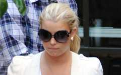 Jessica Simpson embarazada [InTouch] Rumor 5439? Portada