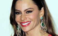 Sofia Vergara HERMOSA en los Emmy Awards 2011