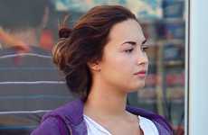 Demi Lovato sin maquillaje, CUTE!