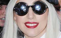 Lady Gaga demuestra su cariño a la policia de New York (NYPD)