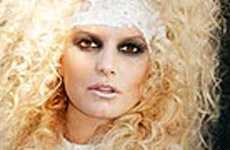 Jessica Simpson confirma embarazo en Halloween