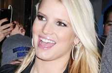 Jessica Simpson quiere verse como Jessica Alba después del embarazo