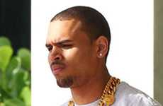 Chris Brown acusado de robar un iPhone – Geez!