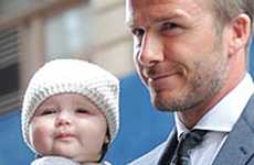 Aaawww Harper es lo mas CUTE!!!! Con su papi David