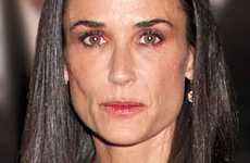 Pobre Demi Moore, desesperada y buscando a Zac Efron? WTF? – [Us]