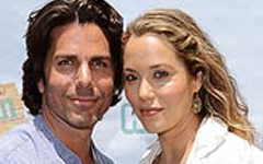 Elizabeth Berkley tuvo a su hijo Sky Cole