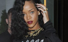 OMG! Call Fashion Police!! El Look de RiRi