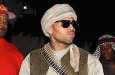 Chris Brown se disfrazó de talibán