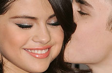 Justin Bieber le propuso matrimonio a Selena, y ella dijo NO!